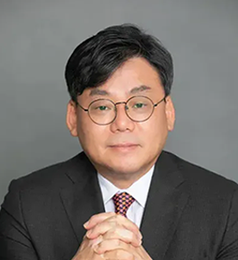 Jongsoo Lee